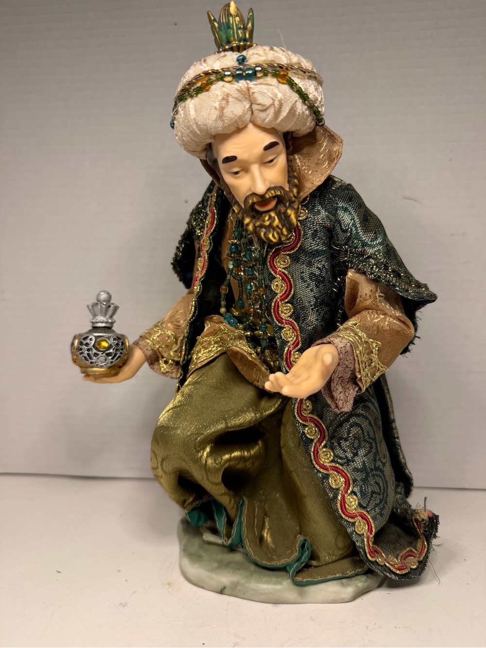 Member's Mark Porcelain
Nativity Wise Man Kneeling
King Figurine